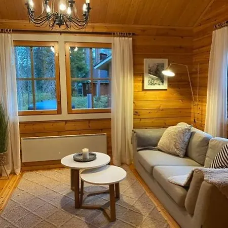 Apartment Lomanaamanka Naava-hirsimoekki