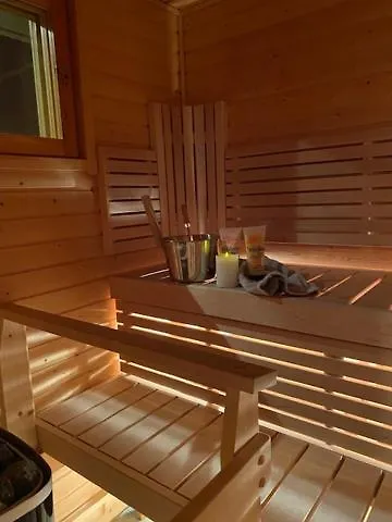 Lomanaamanka Naava-hirsimoekki